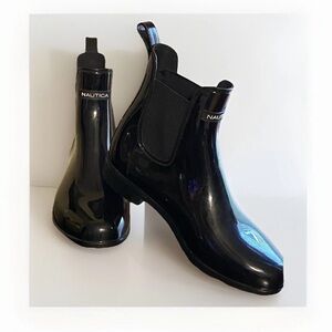 Nautica size 7 women’s black pull on Shayna ankle rain boots